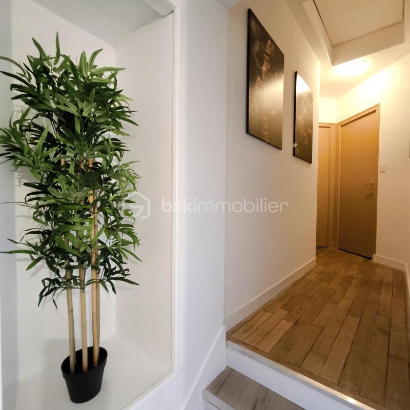 Maison - 192 m² - 10 pièces