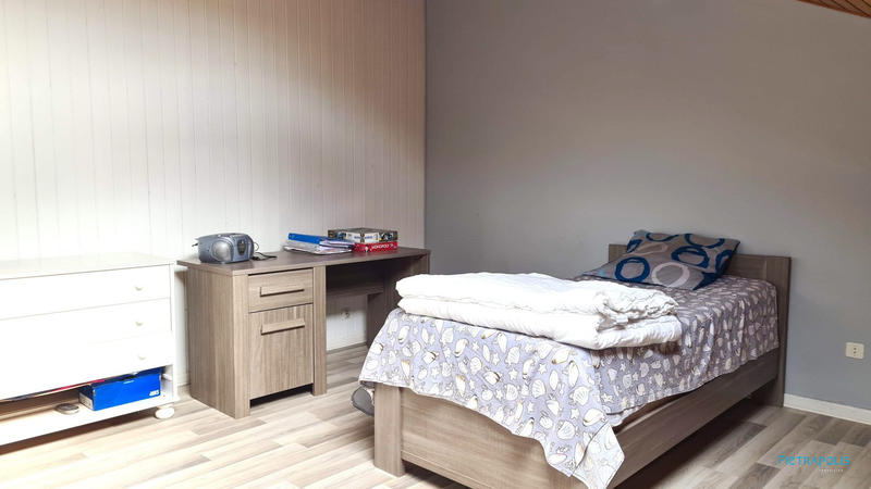 Villa - 196 m² - 8 pièces