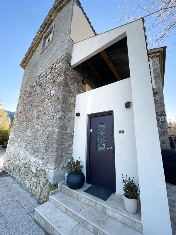 Maison - 170 m² - 5 pièces