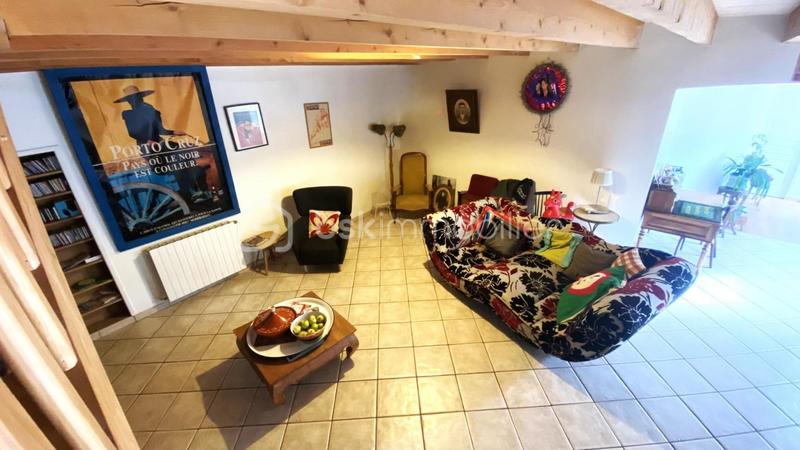 Maison - 200 m² - 6 pièces