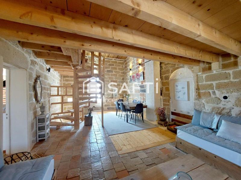 Maison - 140 m² - 5 pièces