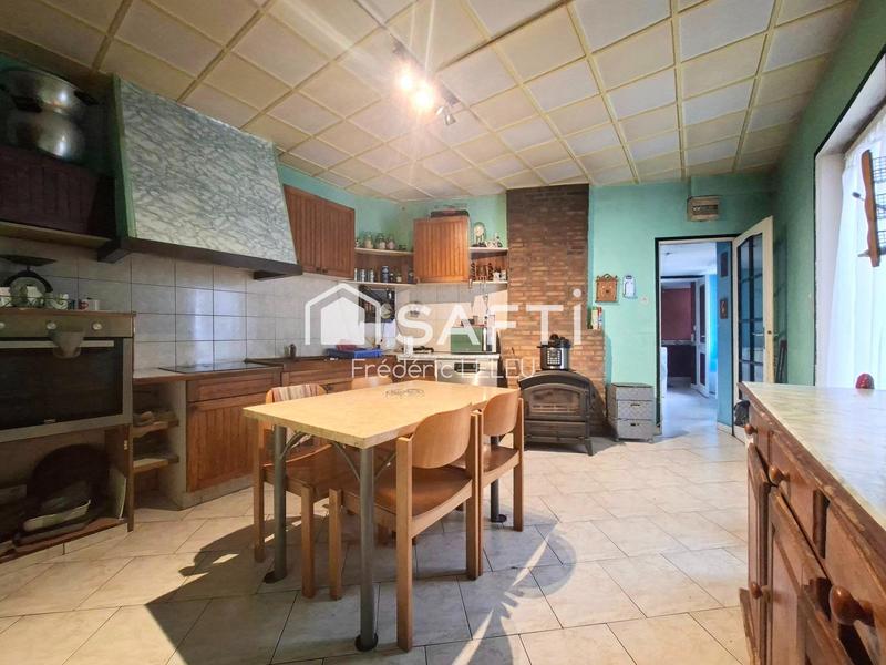 Maison - 161 m² - 7 pièces