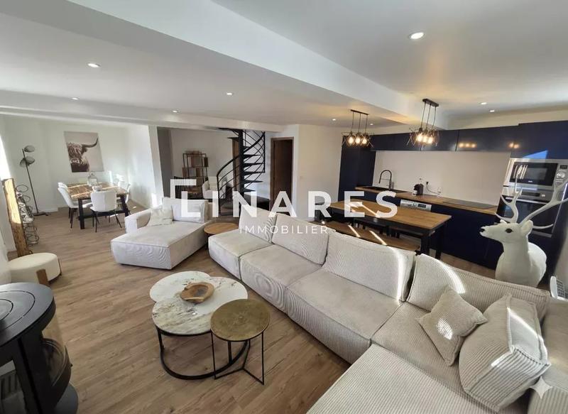 Maison - 143 m² - 6 pièces