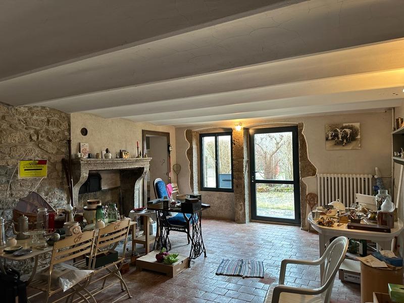 Maison de village - 200 m² - 8 pièces