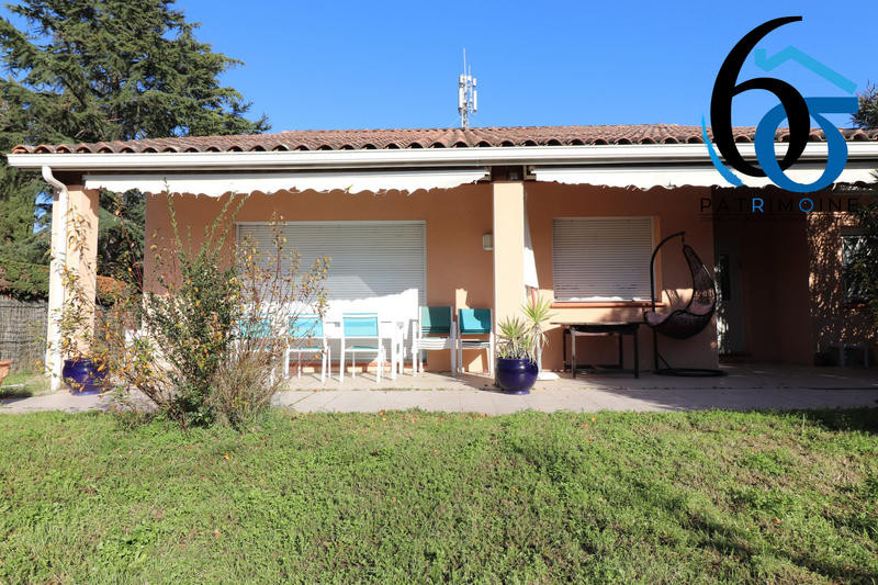 Maison - 216 m² - 8 pièces