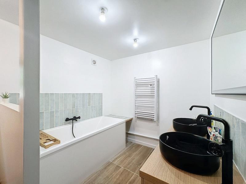 Maison - 100 m² - 5 pièces