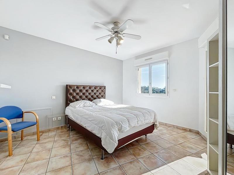 Villa - 182 m² - 5 pièces