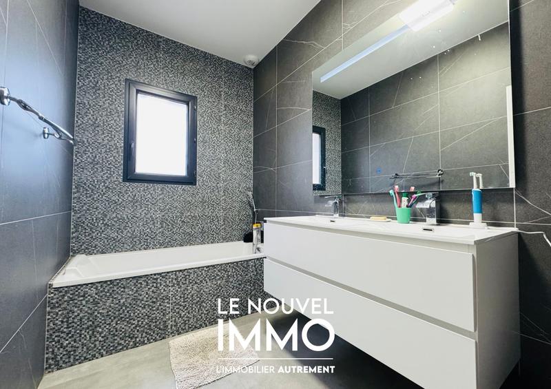 Maison contemporaine - 123 m² - 5 pièces