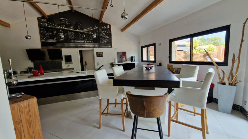 Villa - 400 m² - 12 pièces