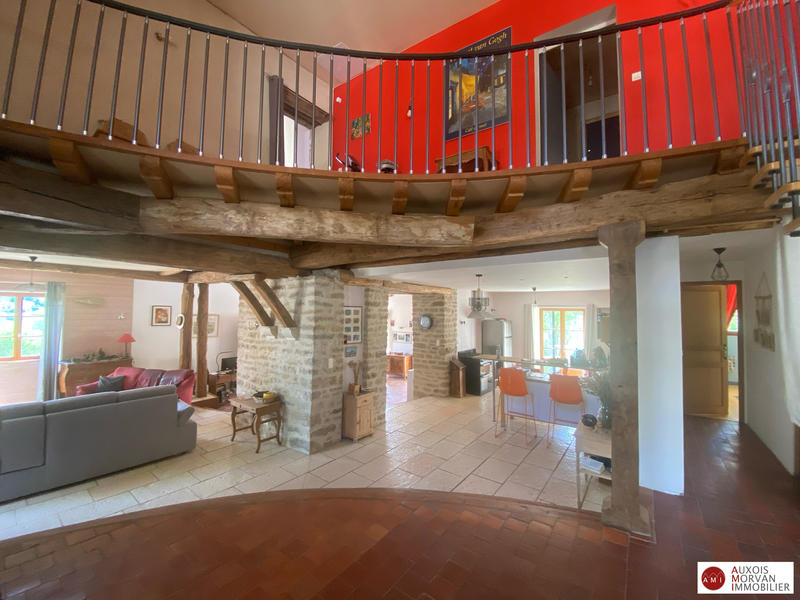 Maison ancienne - 260 m² - 7 pièces