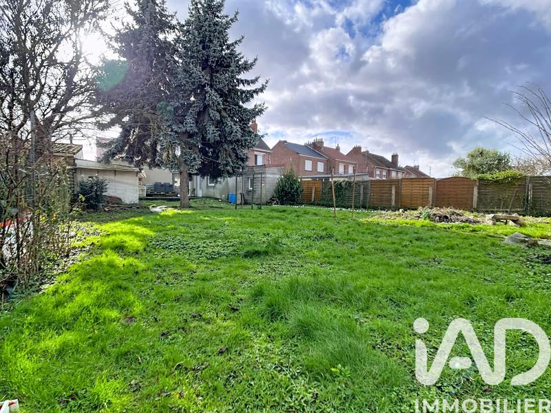 Maison - 99 m² - 6 pièces