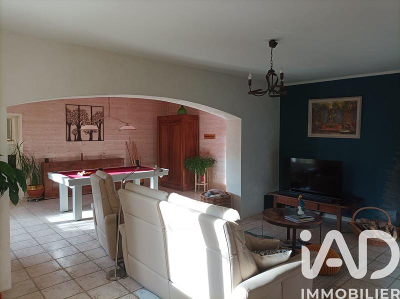 Maison - 220 m² - 8 pièces