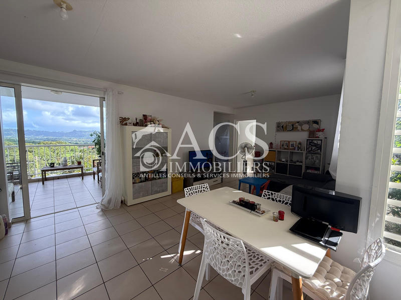 Appartement - 60 m² - 3 pièces