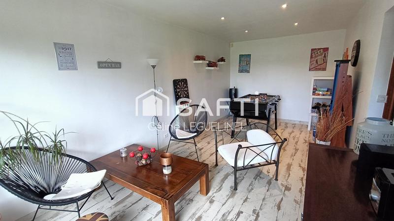 Maison - 204 m² - 7 pièces