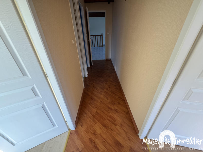 Appartement - 80 m² - 3 pièces