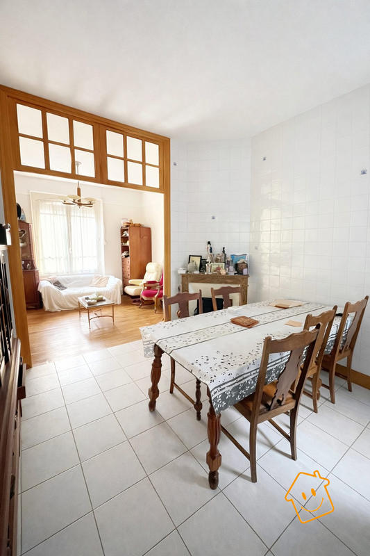 Maison - 185 m² - 7 pièces