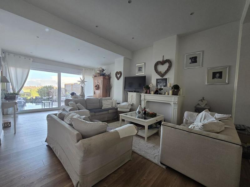 Maison - 135 m² - 6 pièces