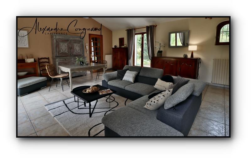 Villa - 208 m² - 8 pièces