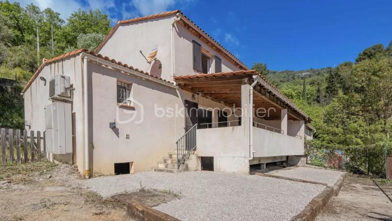 Maison - 112 m² - 5 pièces