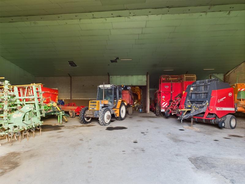 Maison - 253 m² - 10 pièces