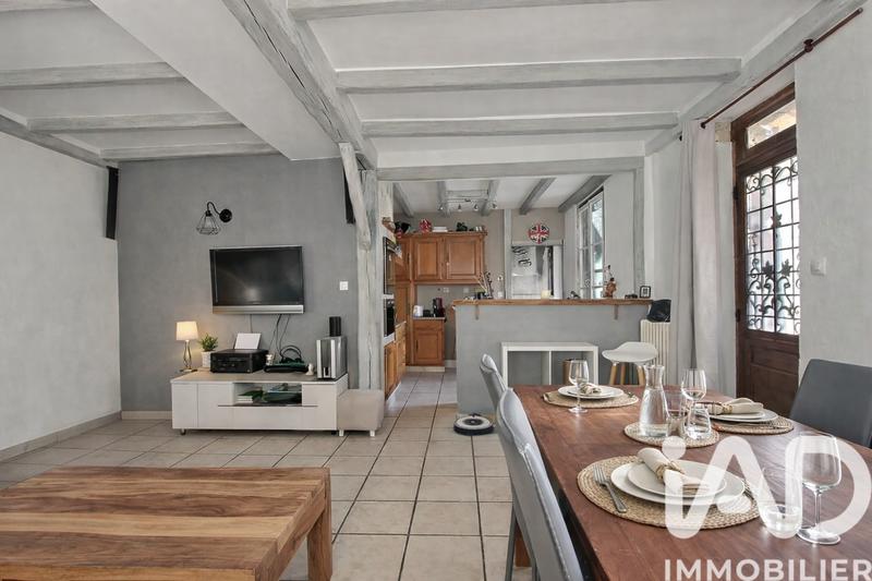 Maison - 93 m² - 5 pièces