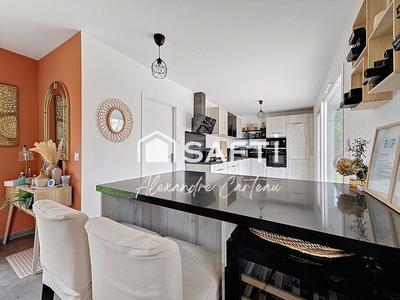 Maison - 100 m² - 5 pièces