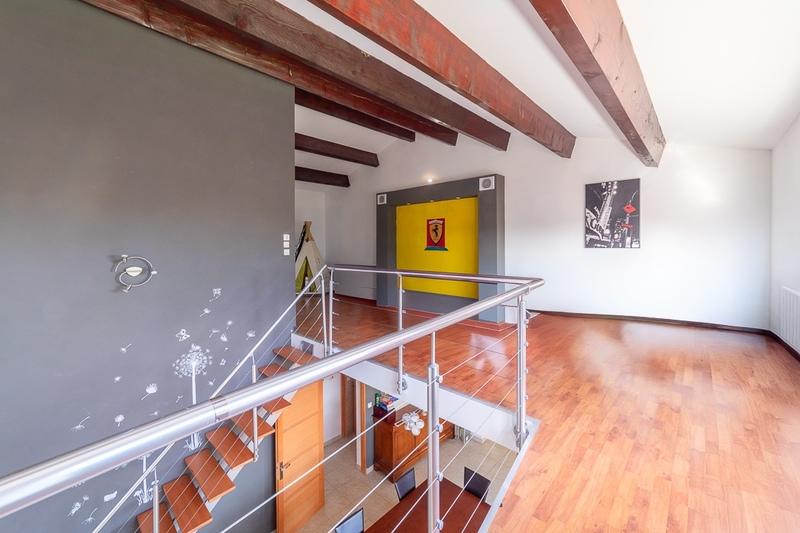 Villa - 230 m² - 6 pièces
