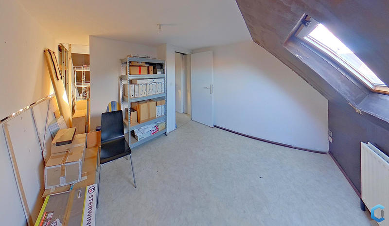 Maison - 95 m² - 5 pièces