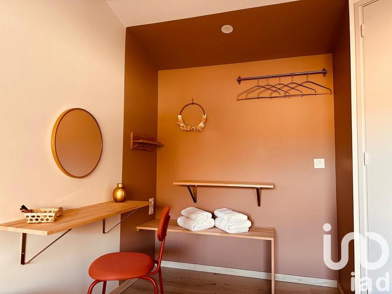 Maison - 183 m² - 8 pièces