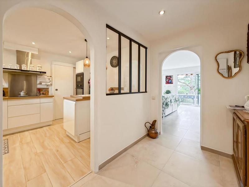 Appartement - 110 m² - 4 pièces