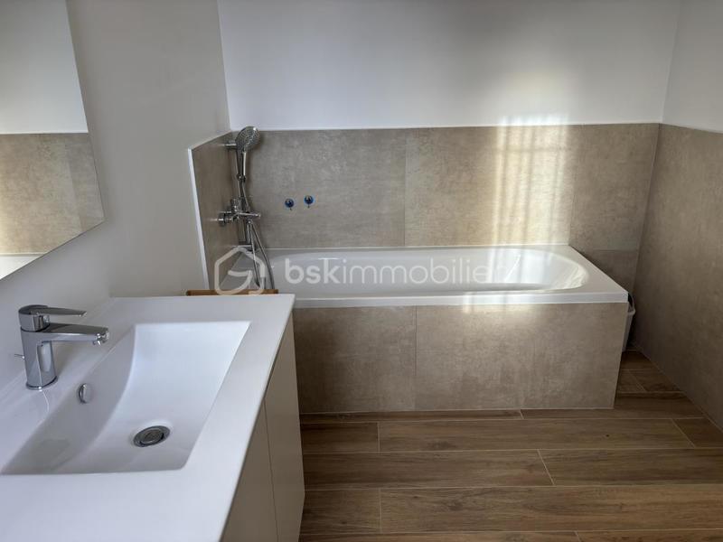 Mas - 279 m² - 12 pièces