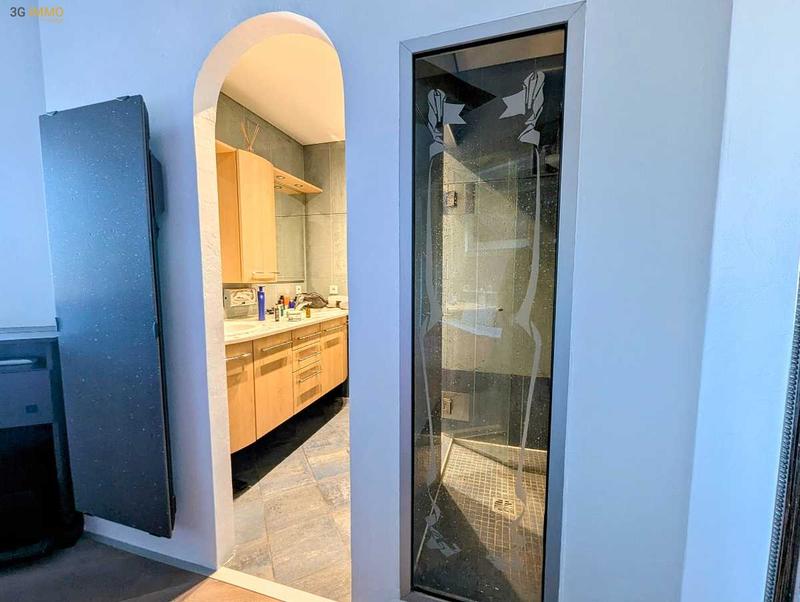 Appartement - 96 m² - 3 pièces