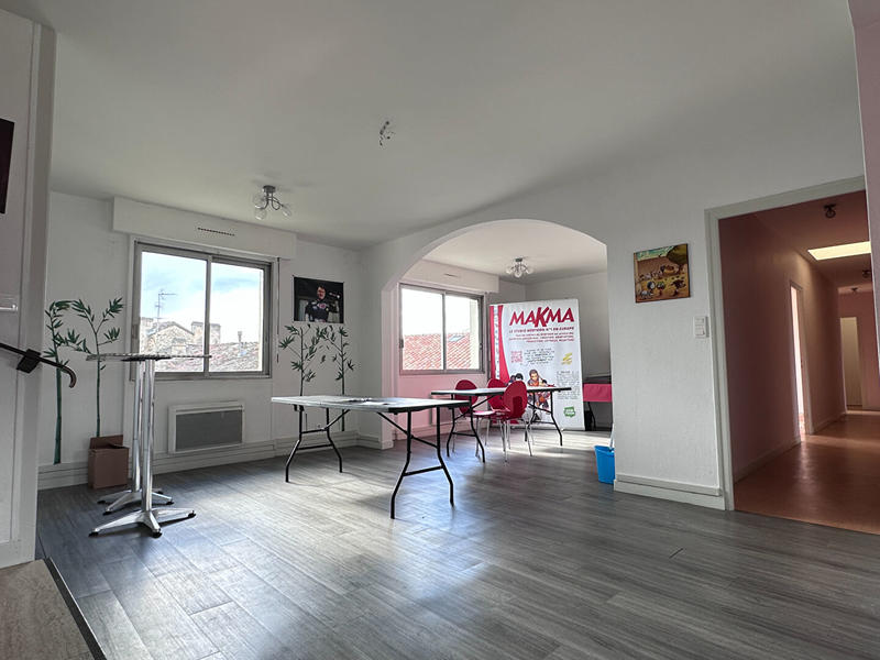 Appartement - 150 m² - 4 pièces