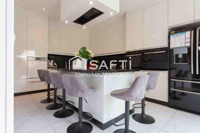 Maison - 156 m² - 7 pièces