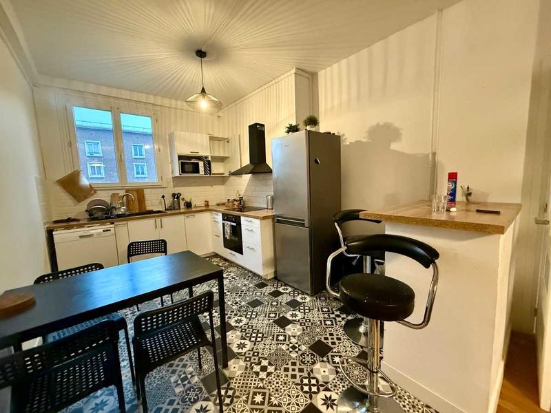 Appartement - 104 m² - 5 pièces