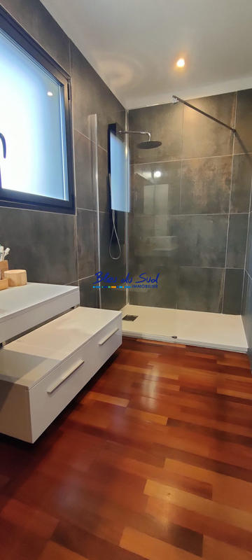 Villa - 146 m² - 6 pièces