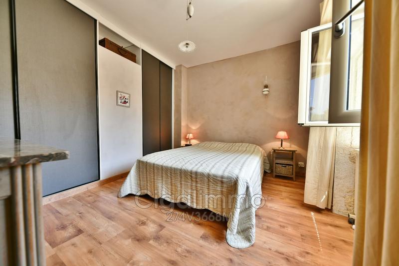 Maison en pierre - 80 m² - 4 pièces