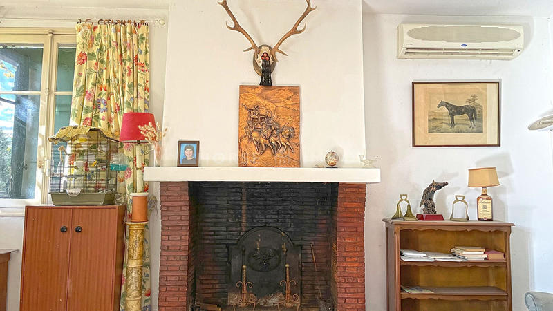 Mas - 500 m² - 10 pièces