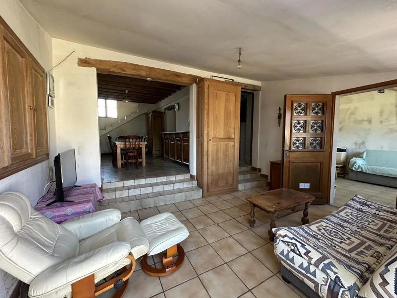 Maison - 185 m² - 7 pièces