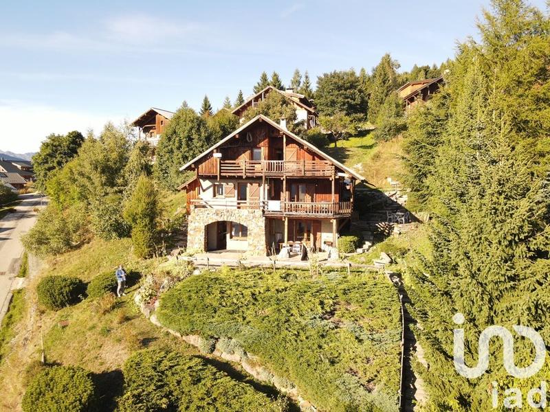 Châlet - 163 m² - 9 pièces