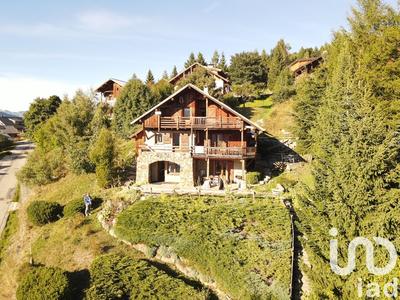 Châlet - 163 m² - 9 pièces