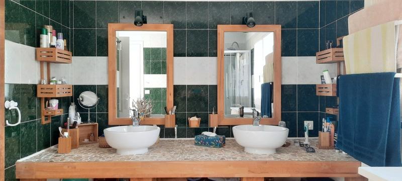 Maison - 213 m² - 6 pièces