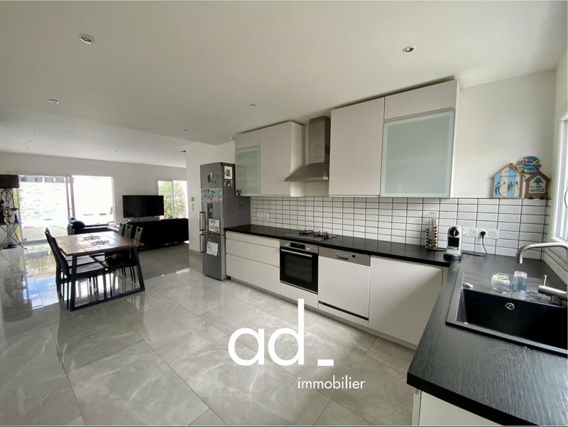 Maison - 120 m² - 5 pièces