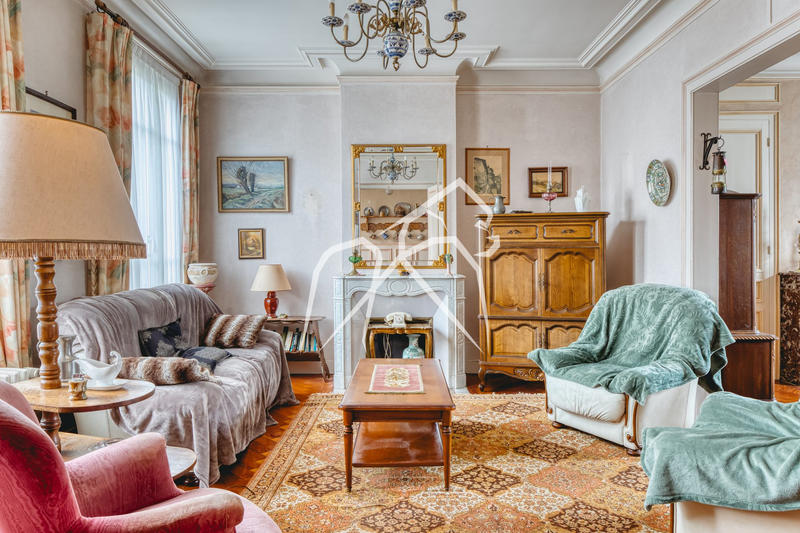 Maison - 165 m² - 6 pièces