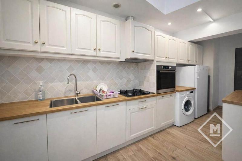 Maison - 153 m² - 7 pièces