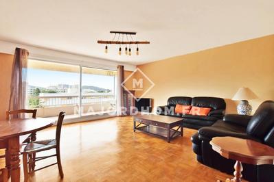 Appartement - 80 m² - 3 pièces