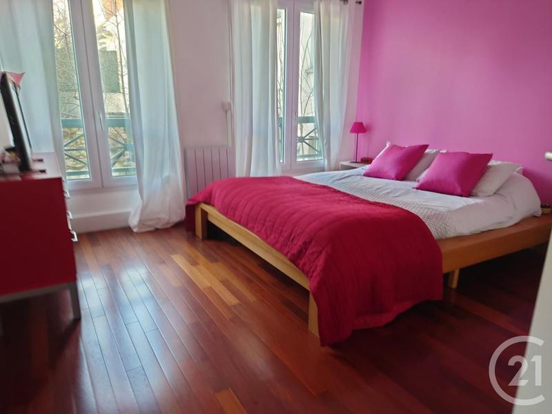 Appartement - 152 m² - 5 pièces