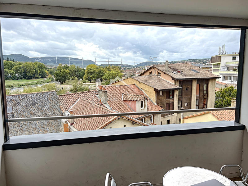 Loft - 311 m² - 8 pièces