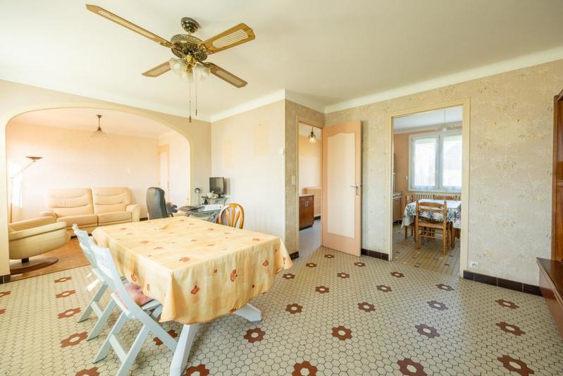 Maison - 91 m² - 5 pièces