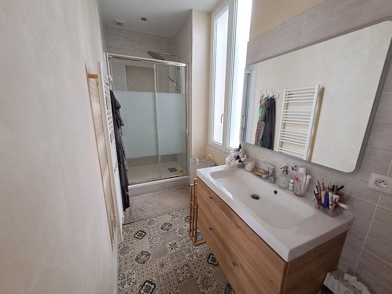 Maison de maîtres - 240 m² - 9 pièces